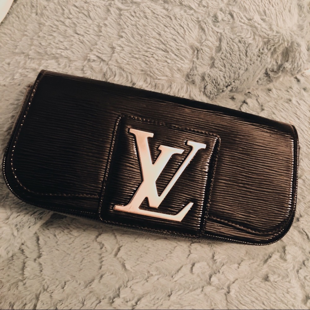 Authentic Louis Vuitton Clutch
